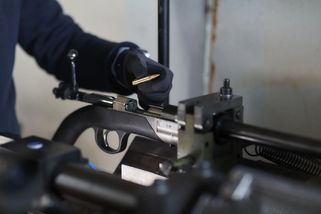 Americká armáda sáhla po technologii od Strnada. Hraje se o miliony nábojů